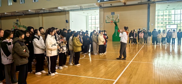 在教务处